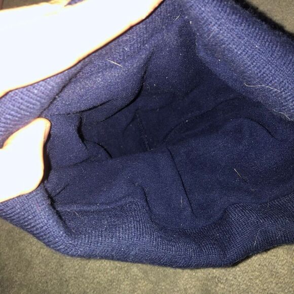 TB12 TOM BRADY PATRIOTS KEEP GOING POM BEANIE ADULT OSFM HAT BLUE RED RARE - Picture 5 of 5